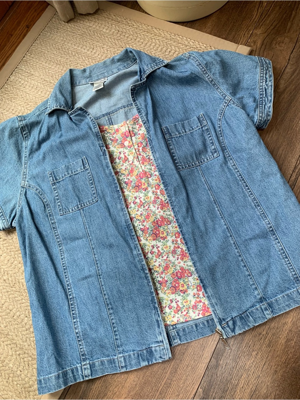 Vintage Cottagecore Fashion Bug Light Blue-Short Sleeve with Floral Lining.